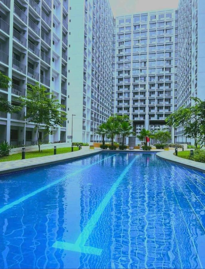Deluxe Suites Razelles 2 At Shore 2 Residences Tower 1 Pasay Eksteriør bilde