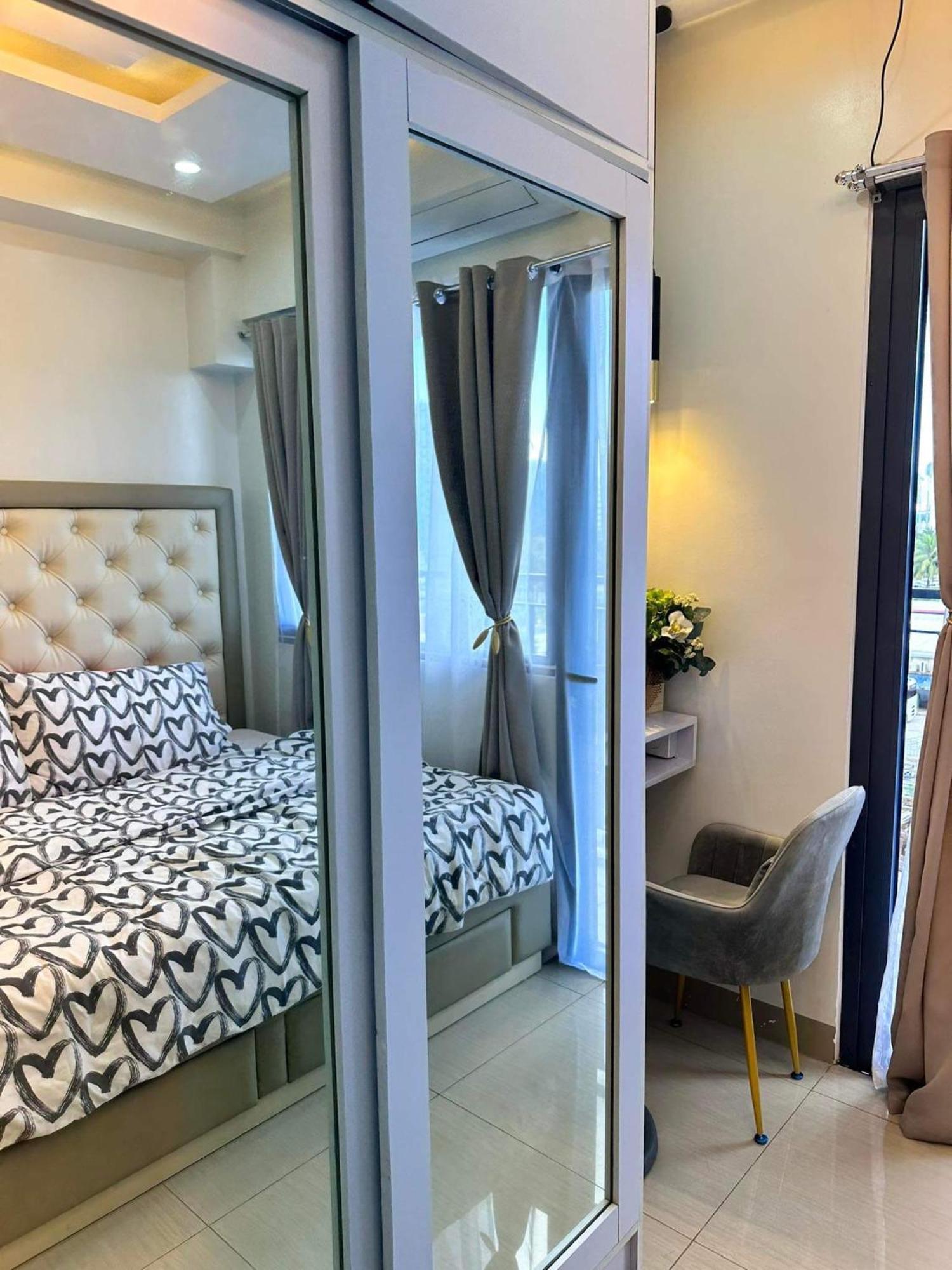Deluxe Suites Razelles 2 At Shore 2 Residences Tower 1 Pasay Eksteriør bilde
